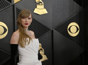 Taylor Swift Donates $5M To Hurricane Relief Efforts - Breitbart