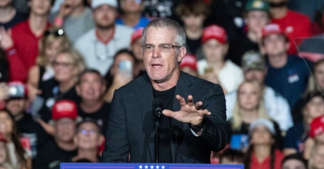 Brett Favre Compares America During Trump's First Term to the Packers: 'A Winner'