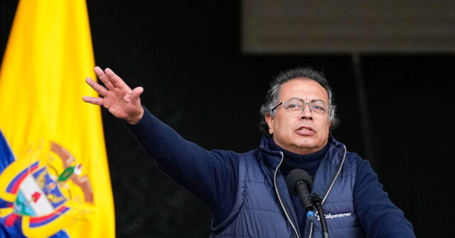 Colombia's Petro Goes on Unhinged Rant at Trump, Threatens Tariffs