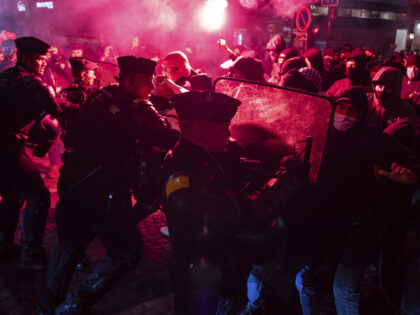 Police Clash With Leftist Anti-Israel Protesters in Paris