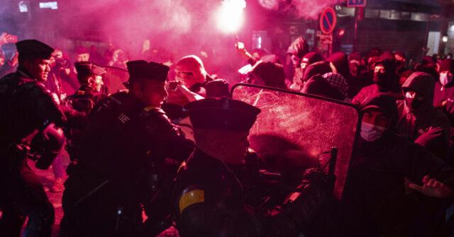Police Clash With Anti-Israel Protesters in Paris