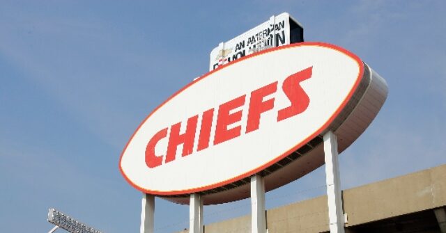 Broncos Fan Viciously Attacks Stadium Security Guard at Chiefs Game