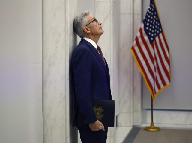 WASHINGTON, DC - NOVEMBER 08: Fed Chairman Jerome Powell prepares to deliver remarks to th