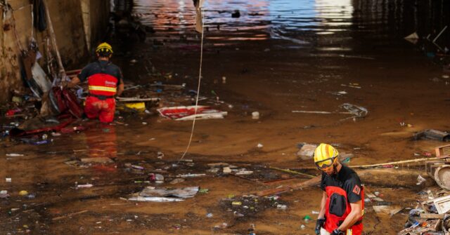 Spain to Send 10,000 Soldiers and Police to Valencia after Deadly Floods