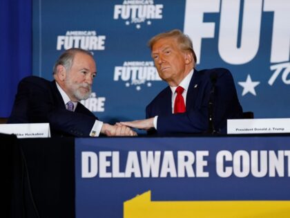 DREXEL HILL, PENNSYLVANIA - OCTOBER 29: Republican presidential nominee, former U.S. Presi