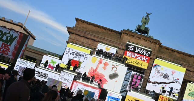 Thousands Gather to Celebrate 35 Years Since Fall of Berlin Wall