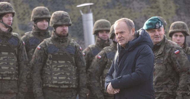 Polish PM Tusk Travels to Russian Border to Inspect 'Eastern Shield' Fortifications