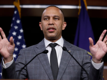 House Minority Leader Hakeem Jeffries (D-NY) talks to reporters during his weekly news con