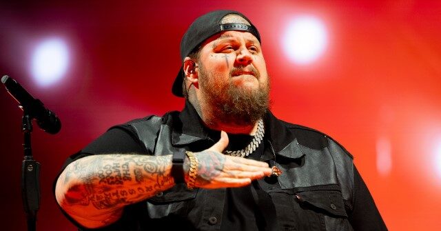 'A Good Guy': Jelly Roll, Crew Donate Meals to West Virginians in Need