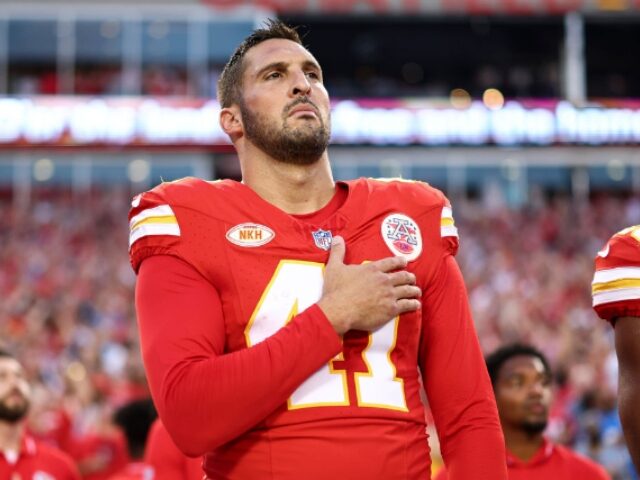 KANSAS CITY, MO - SEPTEMBER 7: James Winchester #41 of the Kansas City Chiefs stands on th