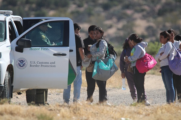 MIgrants Apprehended near Jacumba, California Randy Clark, Breitbart 