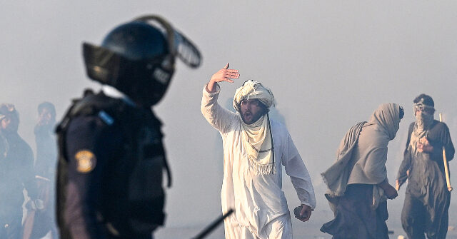 Pakistani Police Quell Imran Khan Riots with Massive Midnight Raid