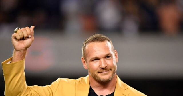 NFL Hall of Famer Brian Urlacher on Athletes Showing Support for Trump: 'No One's Scared Anymore'