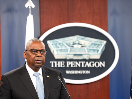 ARLINGTON, VIRGINIA - OCTOBER 30: US Secretary of Defence Lloyd Austin speaks during a pre