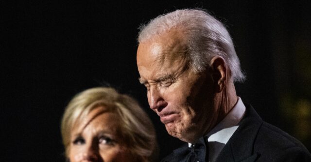 Watch: Joe Biden Dabs Away Tears at Farewell White House Dinner