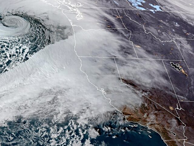 Deadly ‘Bomb Cyclone’ Smashes Pacific Northwest