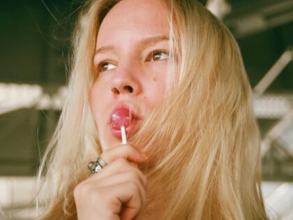 girl with lollipop