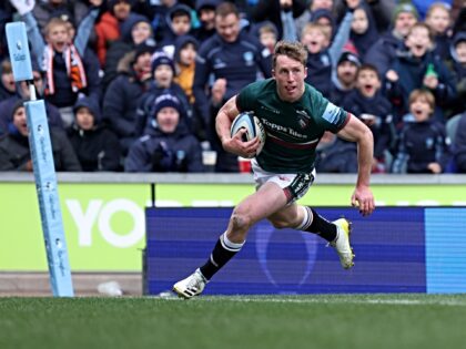 LEICESTER, ENGLAND - MARCH 04: Harry Potter of Leicester Tigers crosses to score the team'