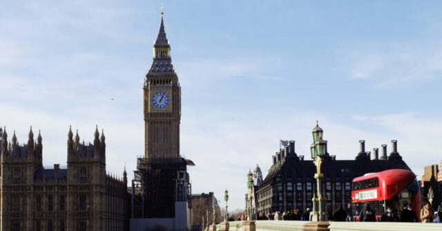 Man suffers Cardiac Arrest After Fight on Westminster Bridge