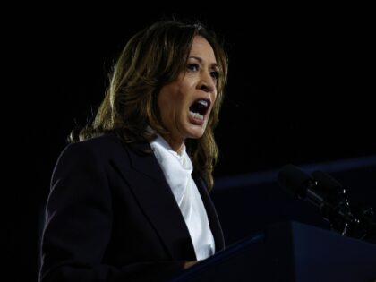 WASHINGTON, DC - OCTOBER 29: Democratic presidential nominee, U.S. Vice President Kamala H