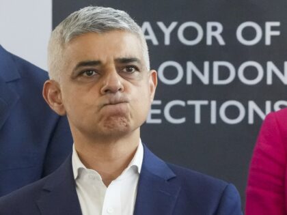 London Mayor Sadiq Khan Accuses Donald Trump of Personally Attacking Him