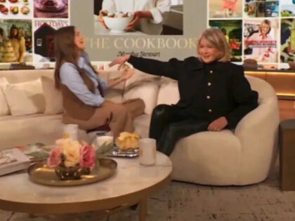 Watch: Martha Stewart Pushes Away Drew Barrymore During Talkshow Appearance — ‘You’re