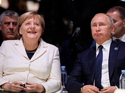 Angela Merkel: Russian Gas Deals a Necessity for German Industry that Helped Placate Moscow