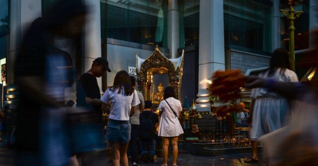 Thai Court Acquits Wanna Suansan in Bombing Case