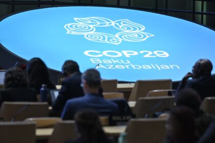 A fresh draft deal published at the deadlocked COP29 climate talks shows rich and poor cou