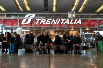 Italian train operator Trenitalia left many passengers behind when it had a train depart n