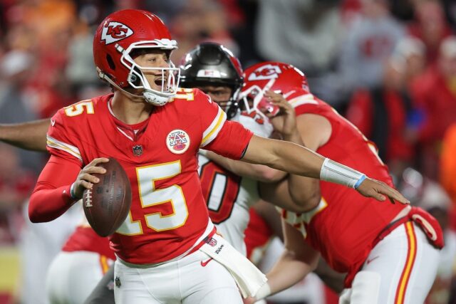 Kansas City quarterback Patrick Mahomes hopes to lead the Chiefs to a 9-0 start, matching