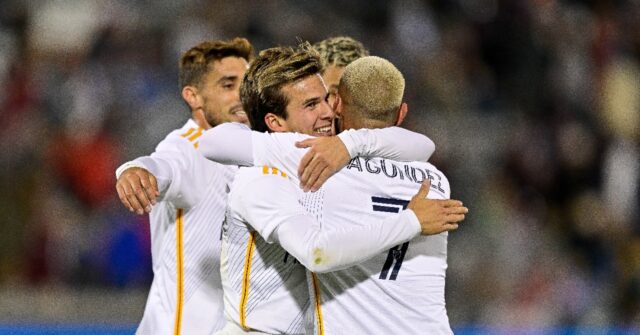 LA Galaxy Advance to MLS Cup Semifinals