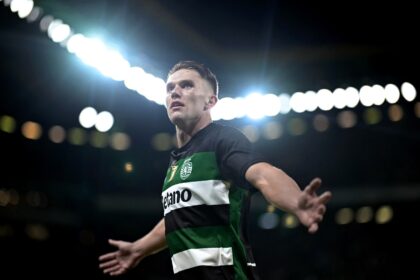 Sporting Lisbon's Swedish forward Viktor Gyokeres celebrates scoring his fourth goal again