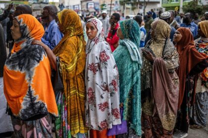 Voters in Somaliland queued early to cast their ballots