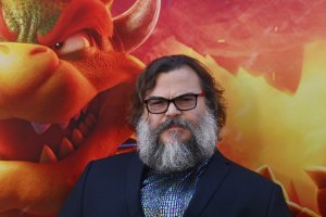 'Dear Santa' teaser: Satan Jack Black is summoned instead of Santa