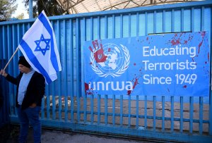 Israel notifies U.N. of end to relations with Palestinian relief agency