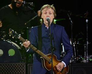 Paul McCartney, Ringo Starr reminisce in 'Beatles '64' trailer