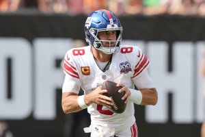 New York Giants to bench quarterback Daniel Jones for Tommy DeVito