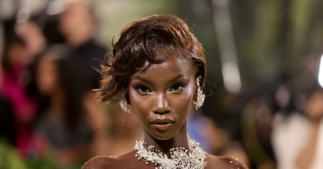 Supermodel Blasts British Fashion Council After Transgender Wins 'Model of the Year': Never Nominate Me Again