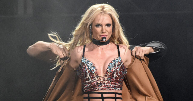 Britney Spears Says She Moved to Mexico to Escape 'Incredibly Cruel' Paparazzi