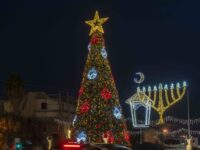 Happy Chrismukkah! Christian, Jewish Holidays Coincide for First Time in 19 Years