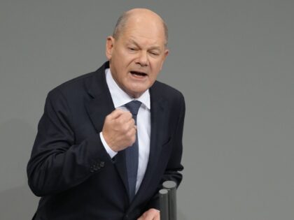 6 December 2024, Berlin: Federal Chancellor Olaf Scholz (SPD) explains the vote of confide