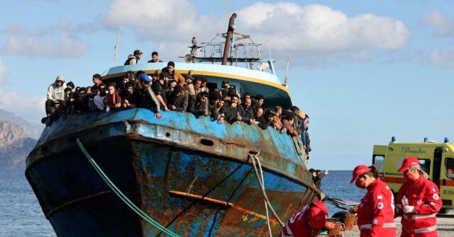 Illegal Immigration to Greece Surges by 35 Per Cent over Last Year