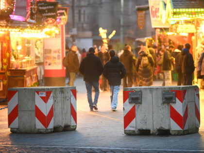 26 December 2024, Saxony-Anhalt, Halle (Saale): Concrete blocks block the entrance to the