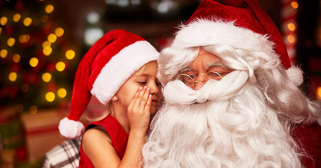 Family in Need Gets Christmas Surprise After 'Selfless' Girl Asks Santa for Help