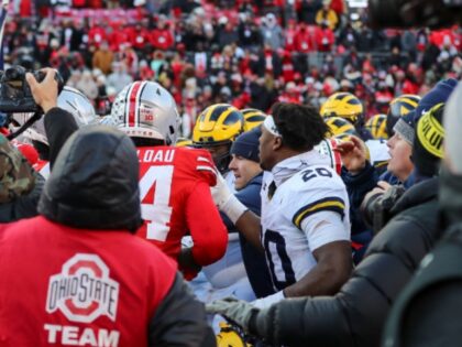 Ohio Lawmaker Wants to Make Flag-Planting a Felony Offense Following Michigan-Ohio State Brawl