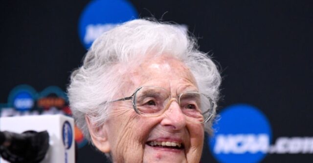 Loyola Players Make Amends with Sister Jean for Fist Bump Diss in Hilarious Fashion