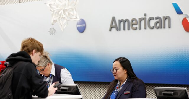 All American Airlines Flights Grounded Christmas Eve Due to System Failure