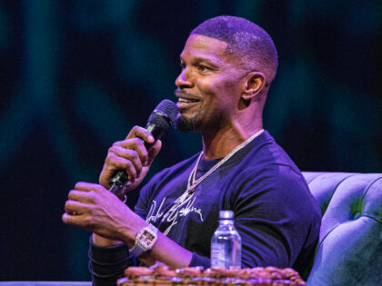 EL CAJON, CALIFORNIA - OCTOBER 22: Jamie Foxx speaks on stage on the final night of Jamie