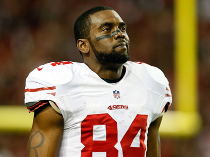 ATLANTA, GA - JANUARY 20: Wide receiver Randy Moss #84 of the San Francisco 49ers looks on